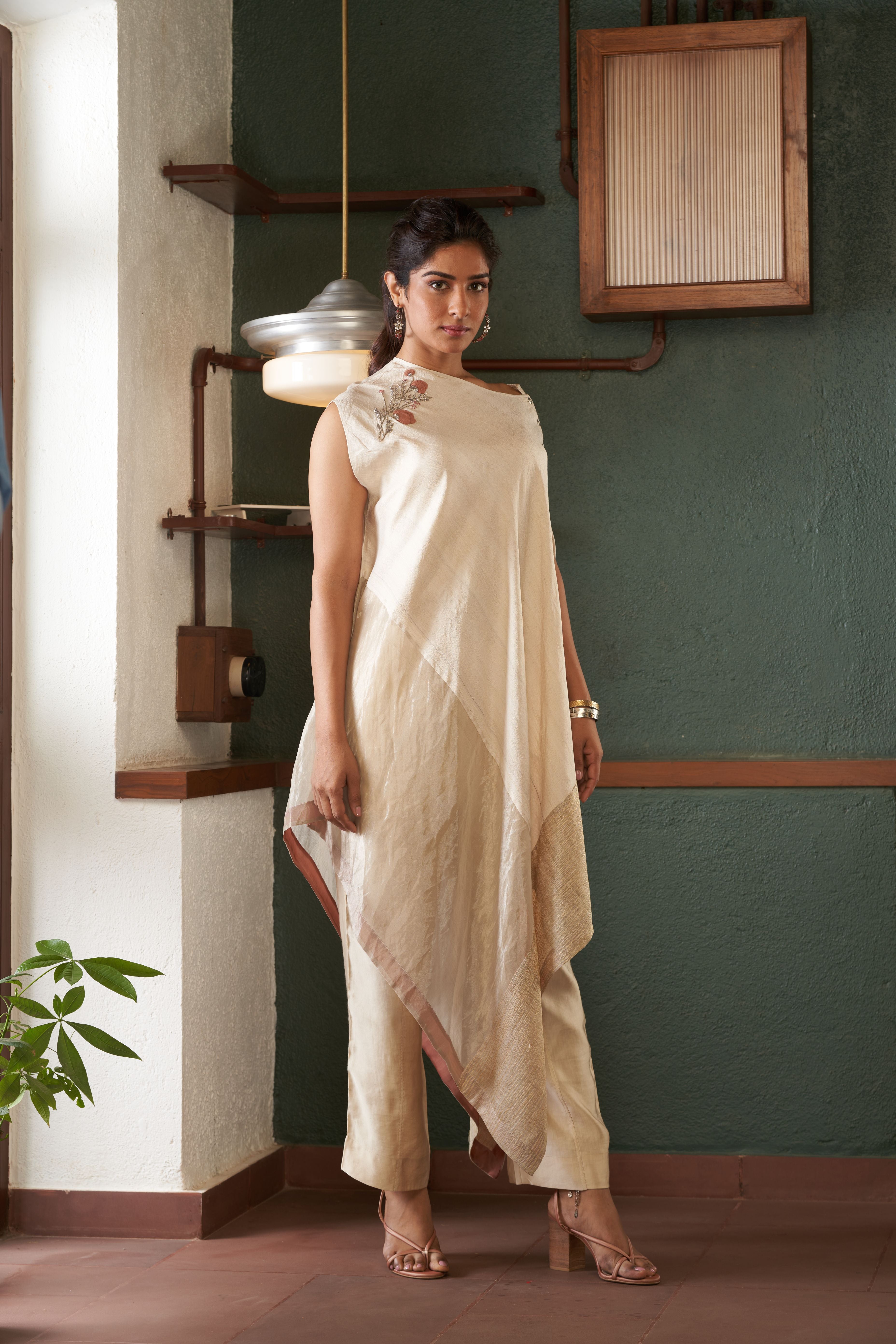 Ivory Tussar Zari Tunic Set