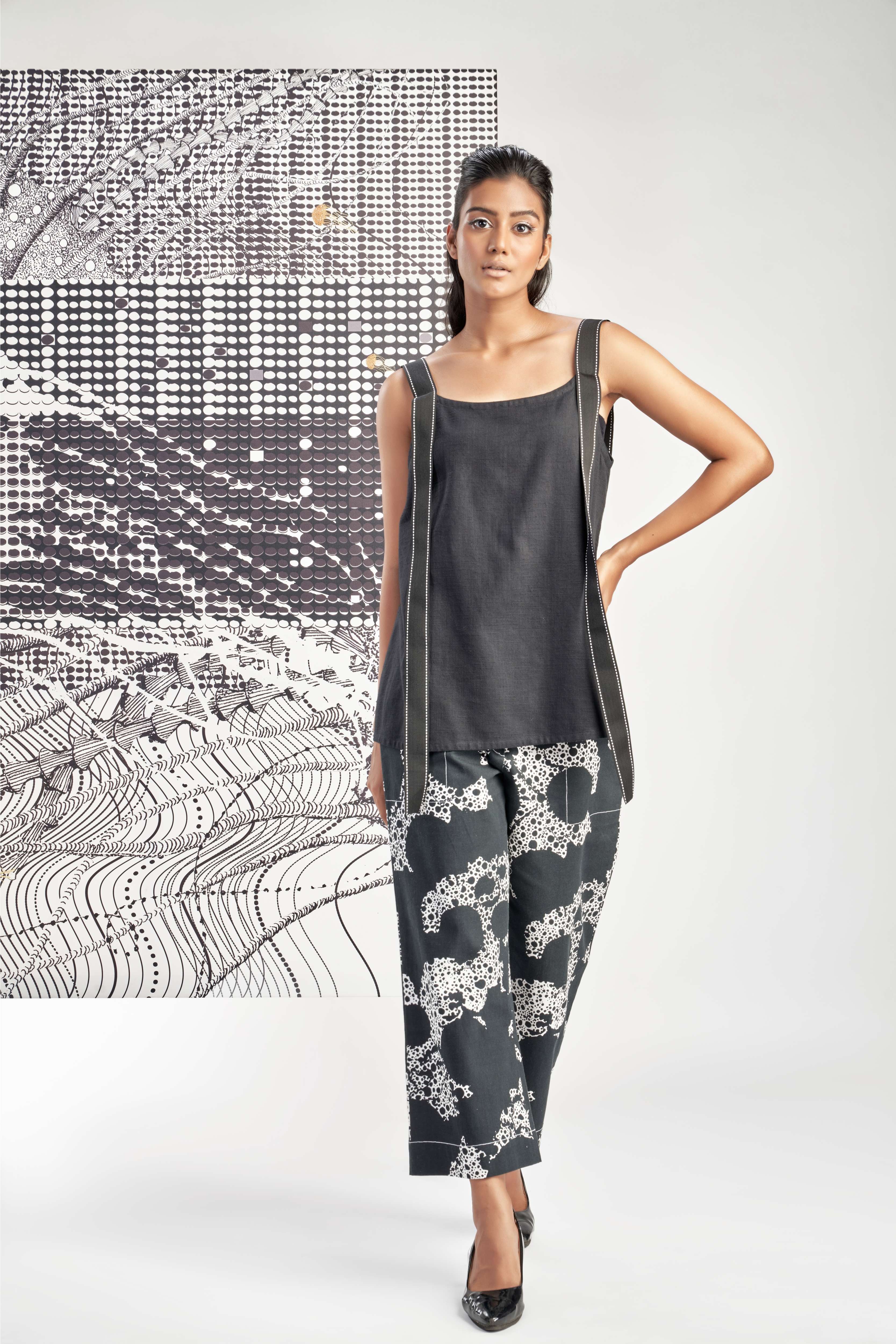 Black- Sleeveless Top A-Line Top