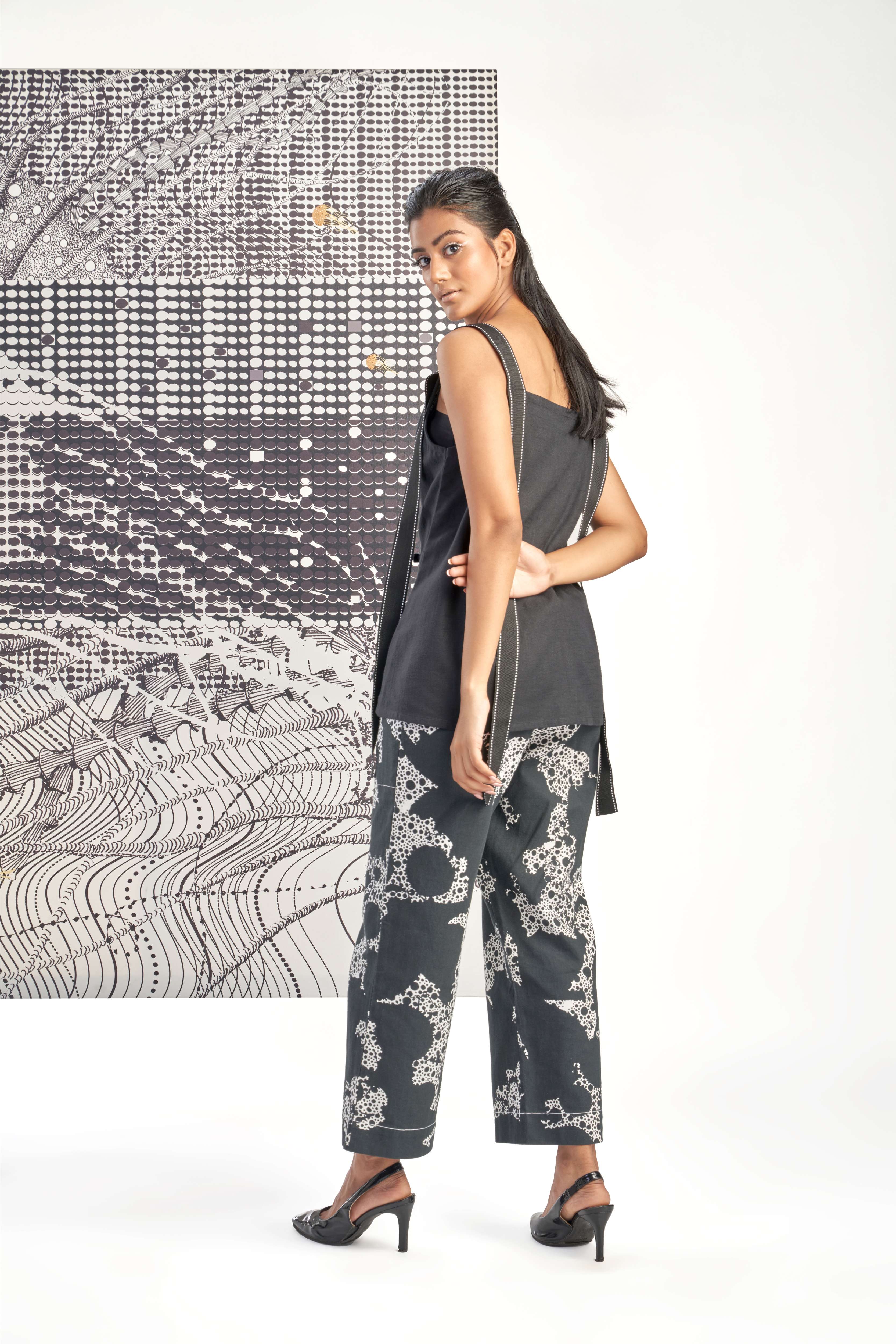 Black- Sleeveless Top A-Line Top