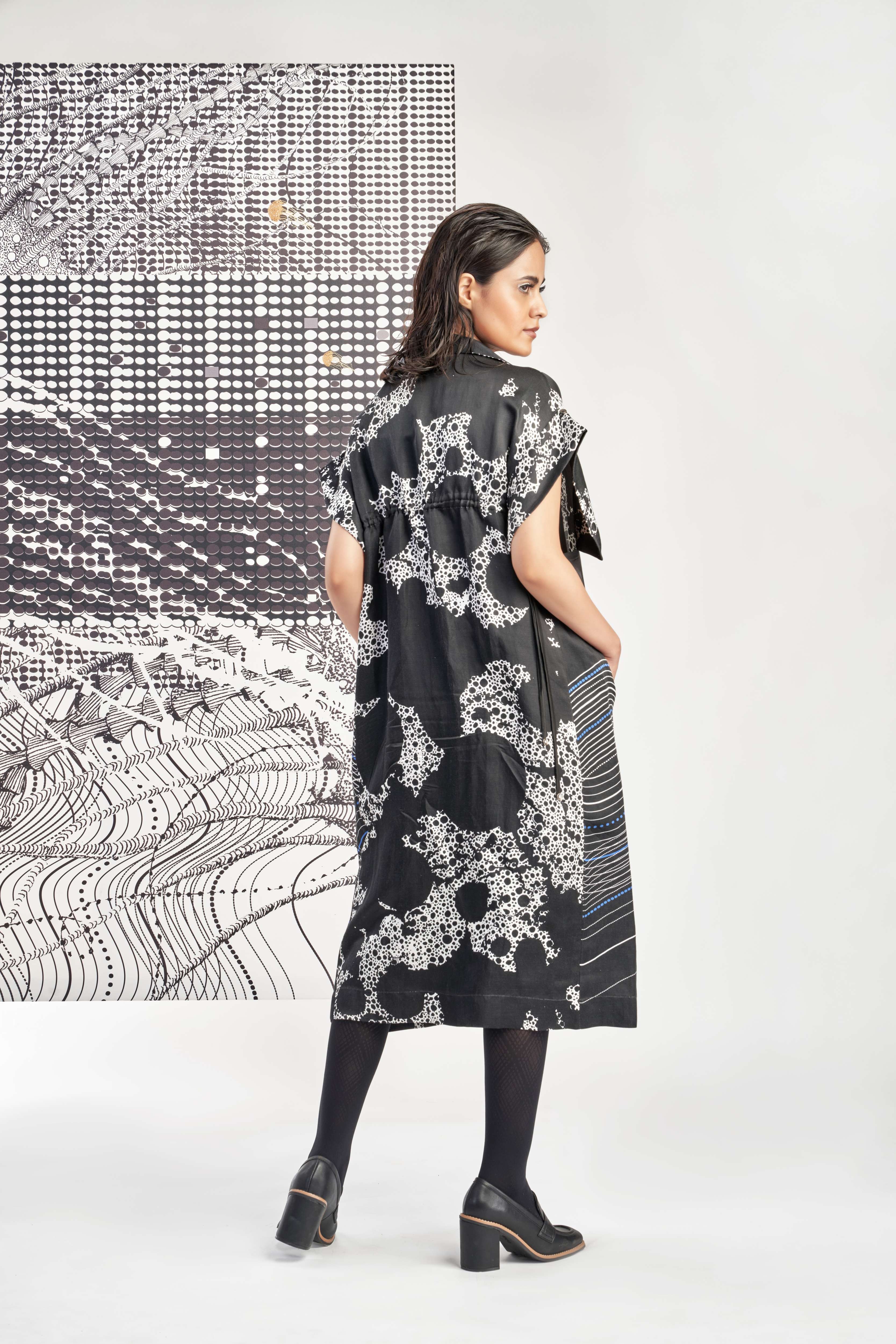 Black- Drop Shoulder Dress