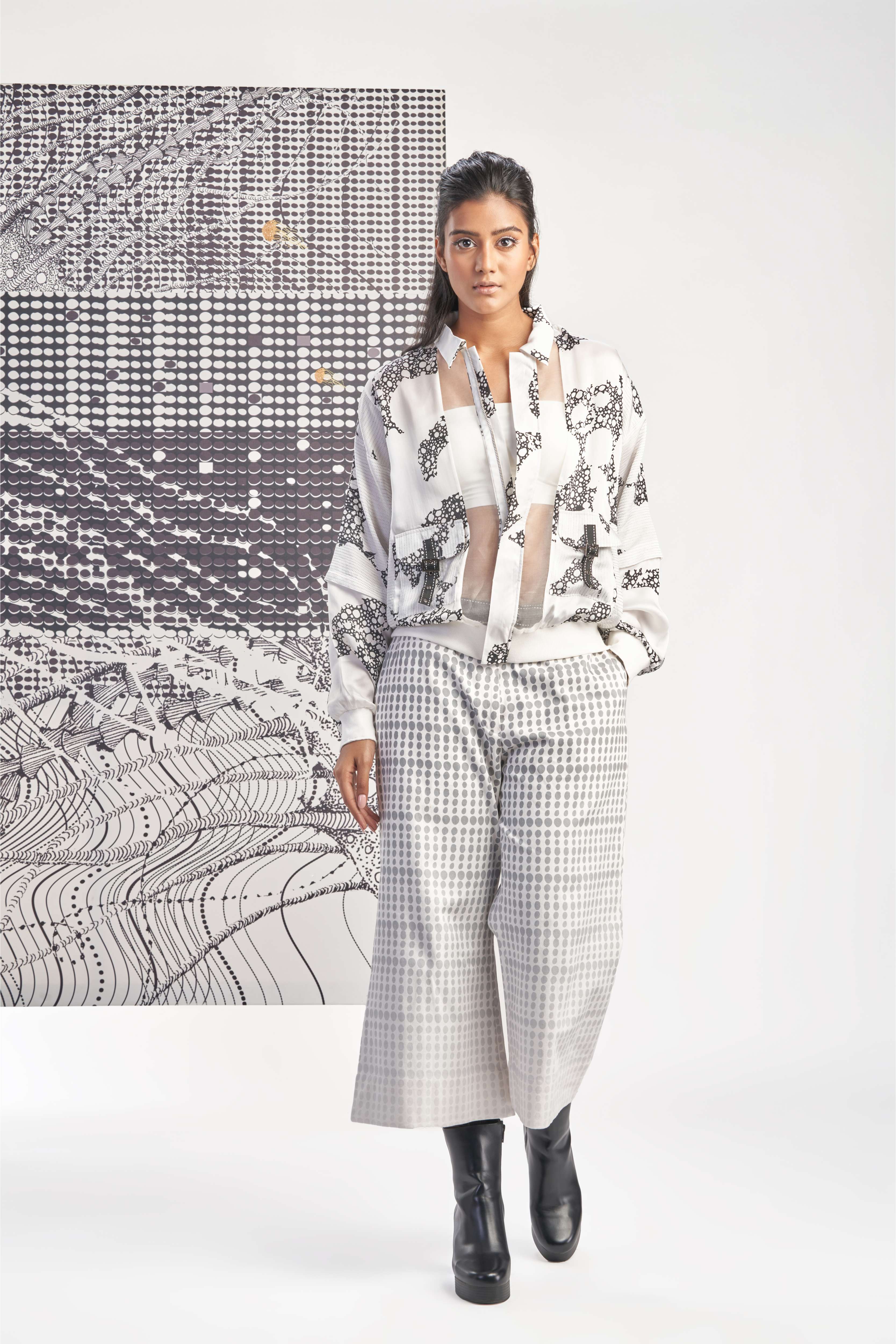 White- Gradation Print Culotte Pants