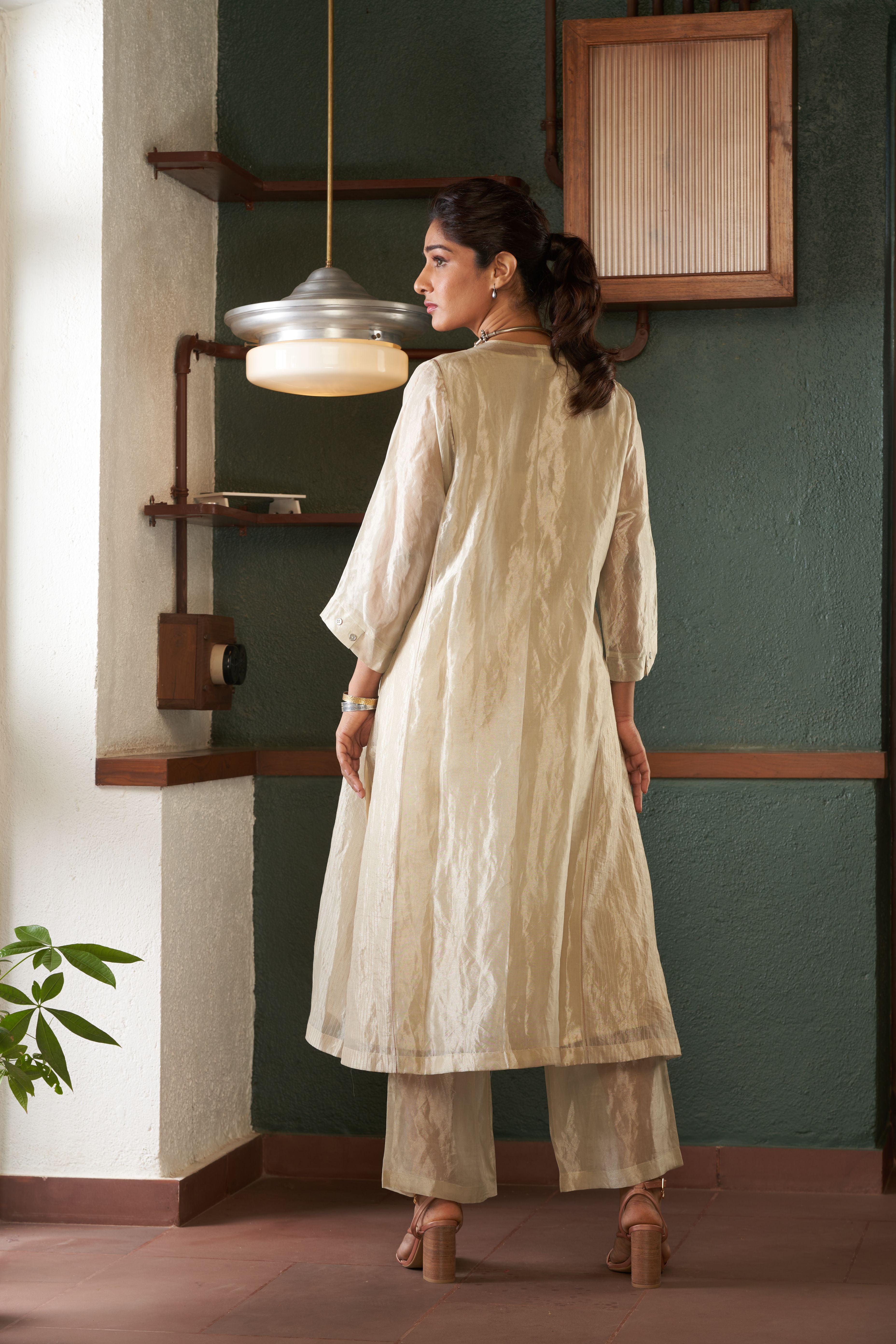 Ivory Zari Tissue Kurta Set