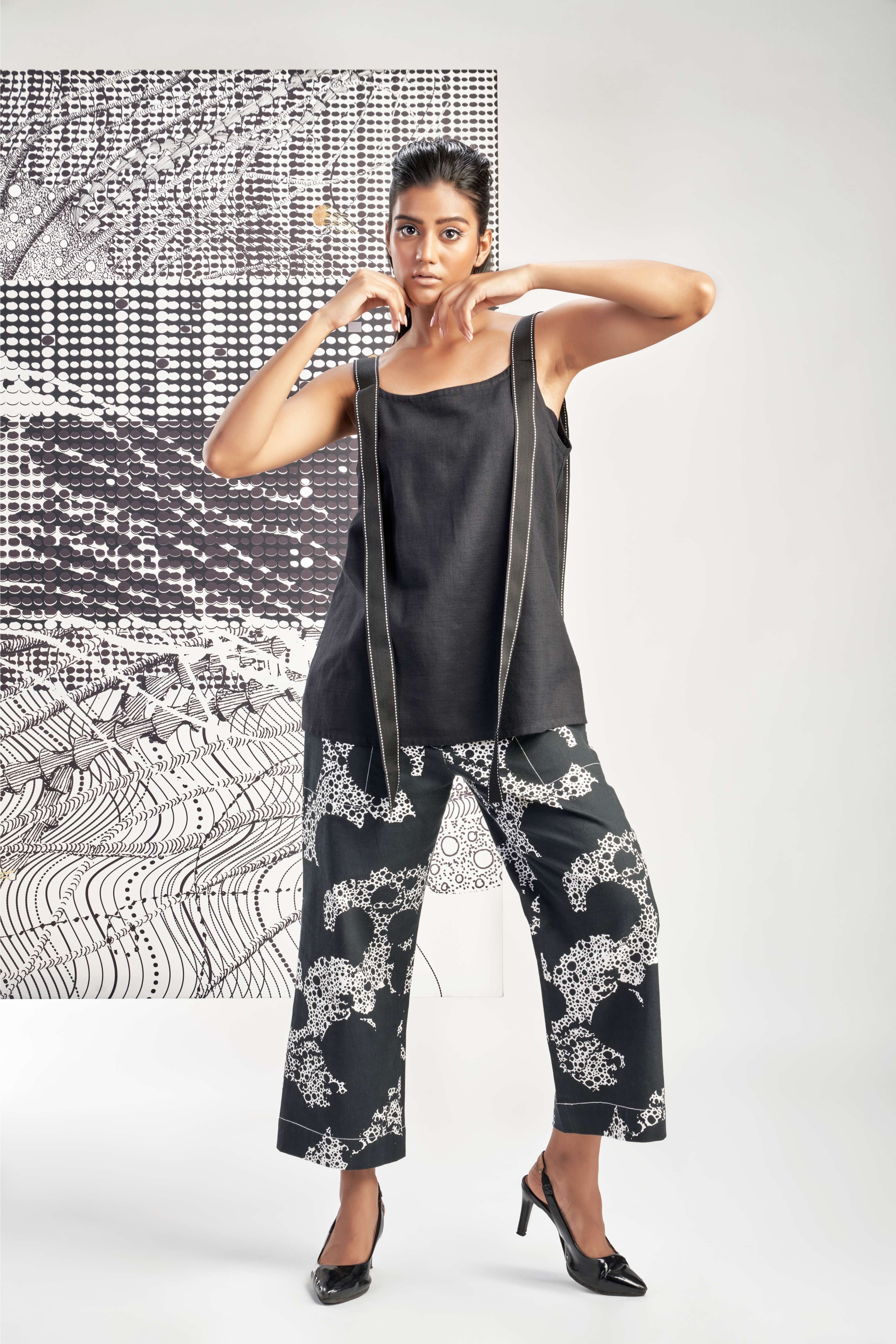 Black- Sleeveless Top A-Line Top