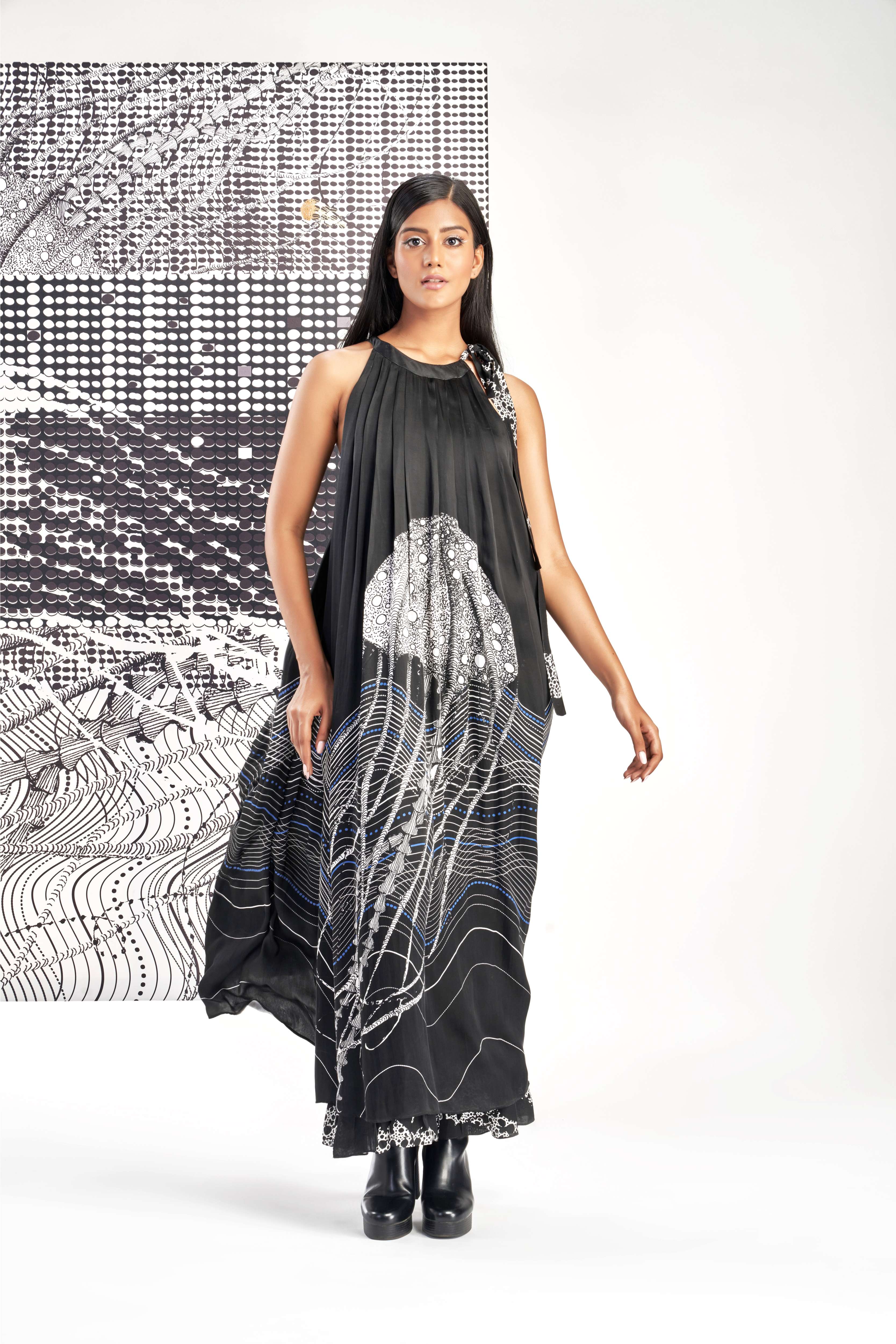 Black- Gathered Dress