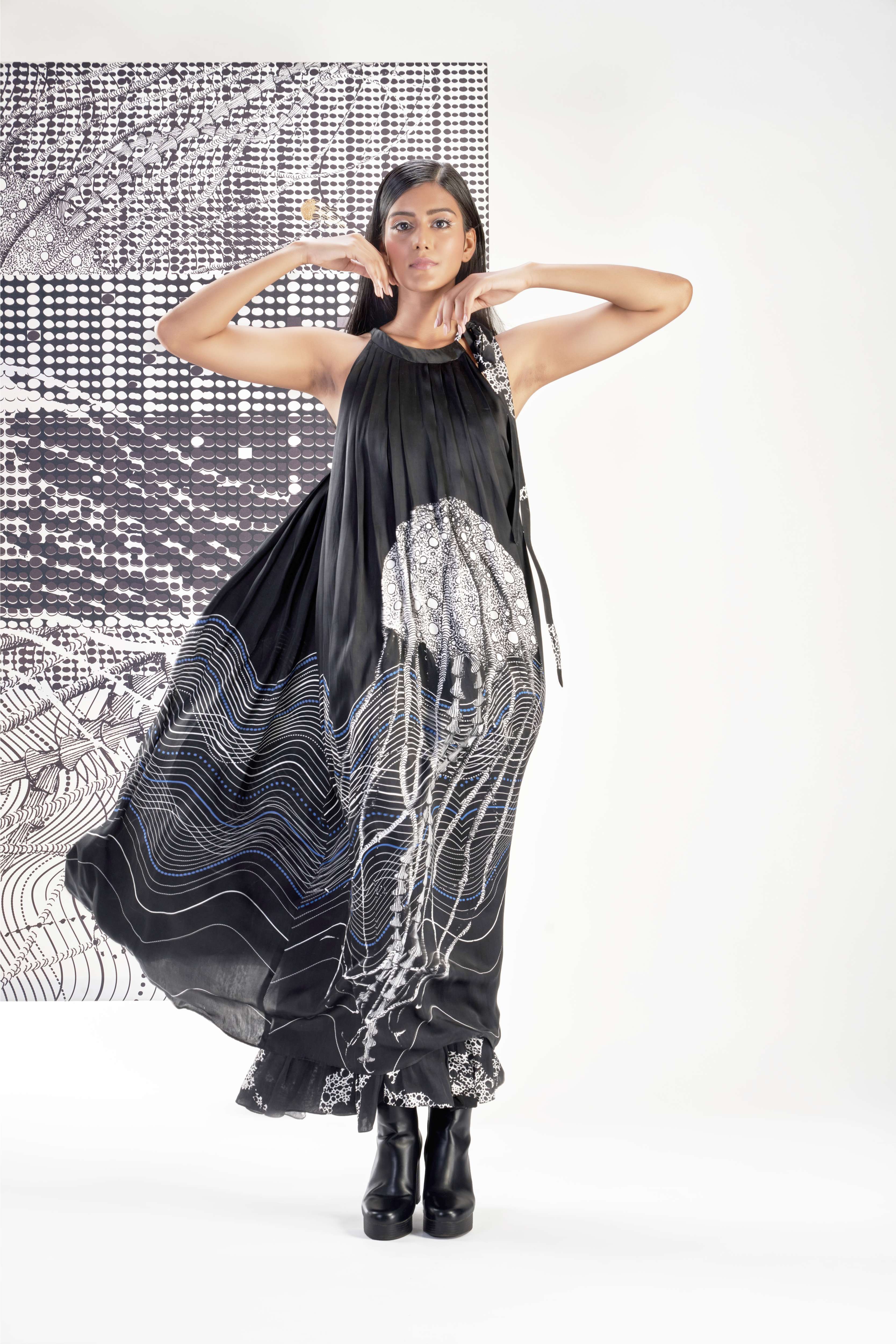 Black- Gathered Dress