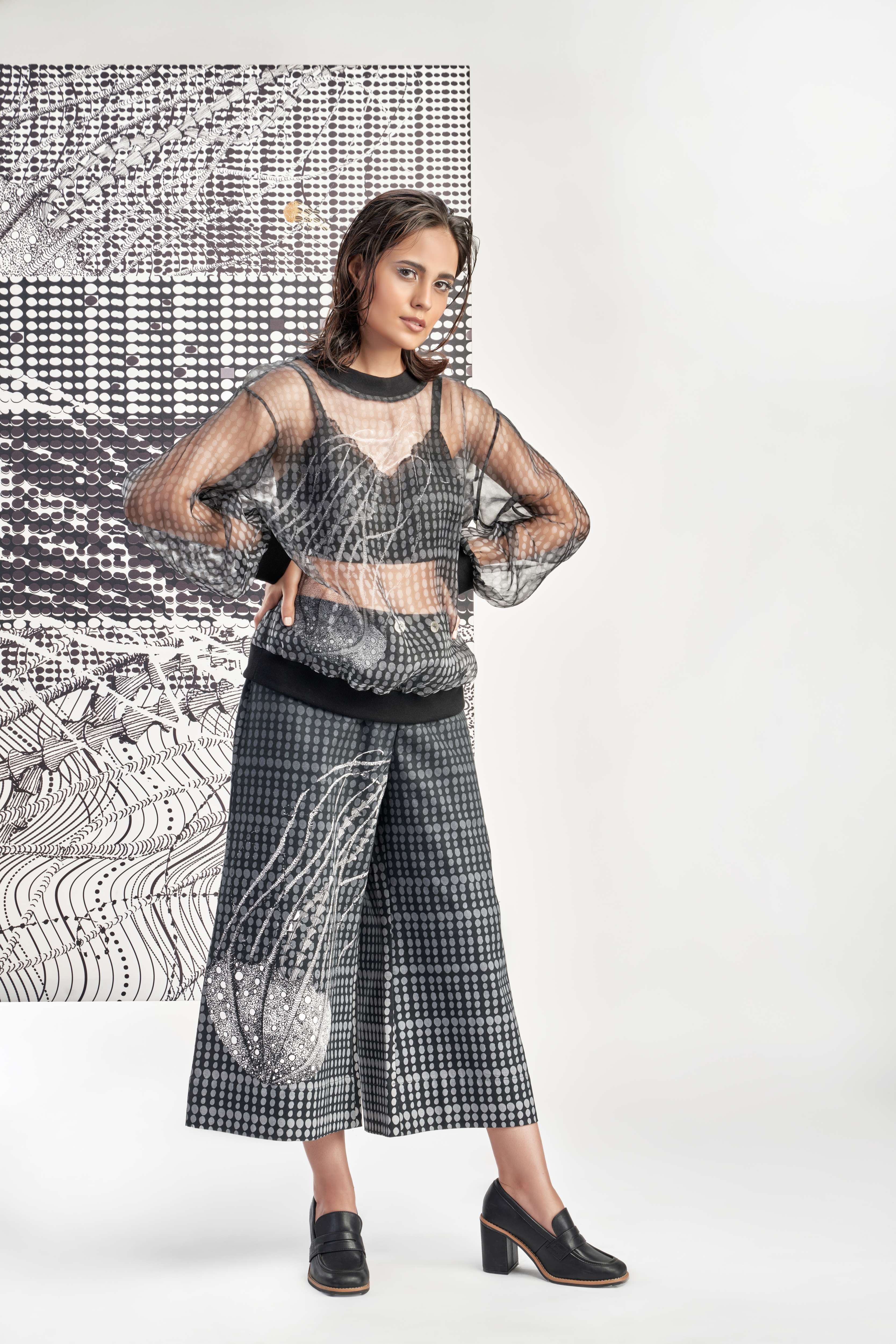 Black- Organza Sweatshirt